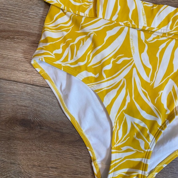 Boden Women's Belted tropical Bikini Bottoms high waisted - Picture 4 of 6